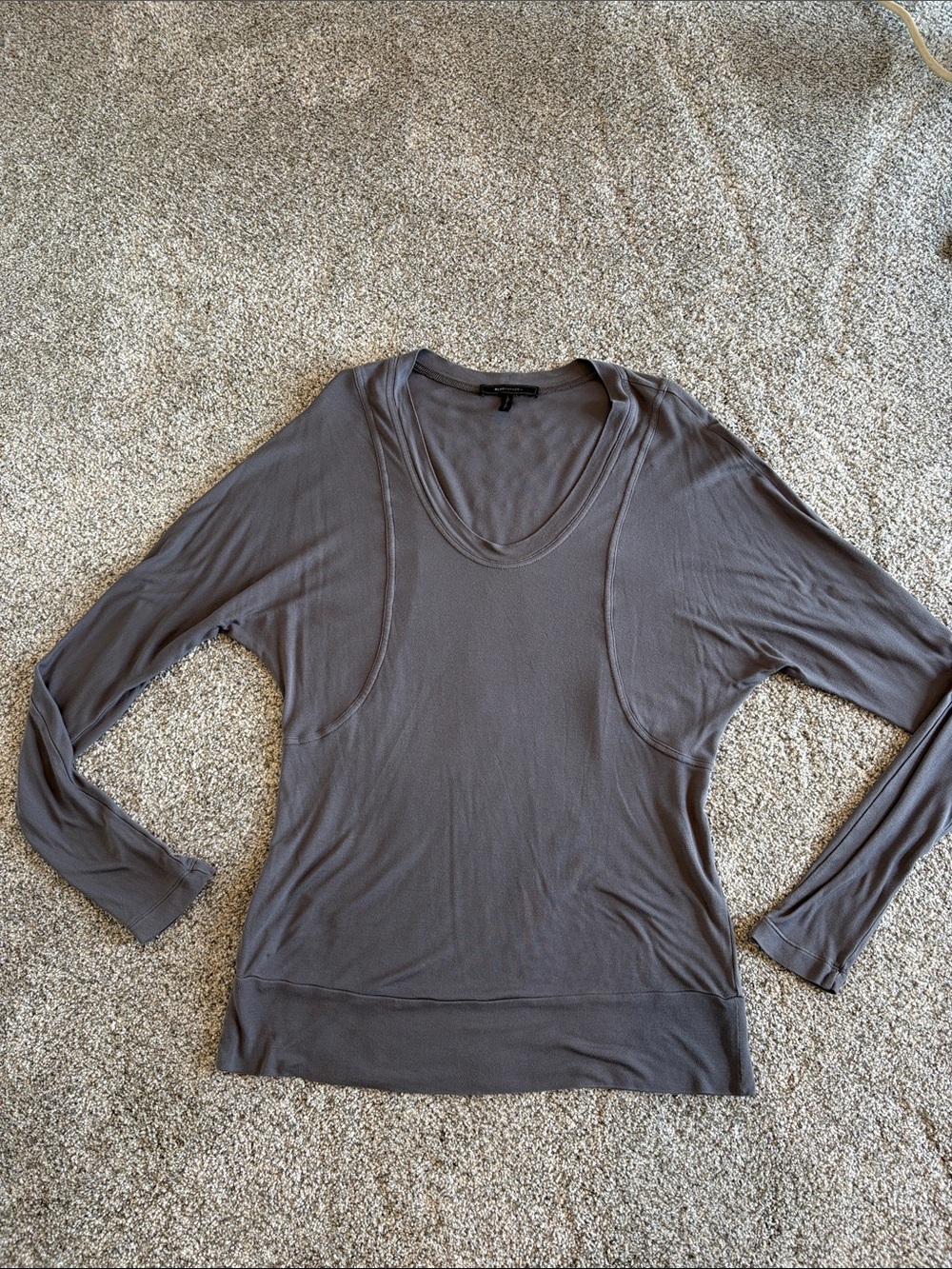 BCBGMaxAzria Long Sleeve Scoop Neck Top in Charcoal size Large
